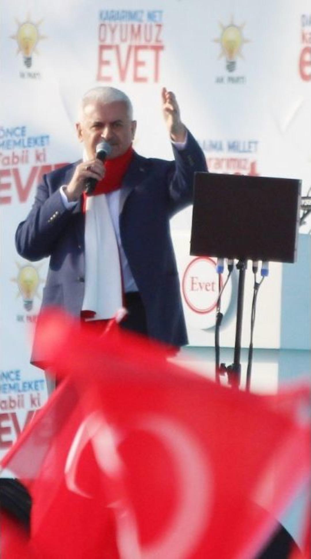 Başbakan Yıldırım: "milletin R&uuml;zgarı Onların Kandil&rsquo;ini S&ouml;nd&uuml;recek"