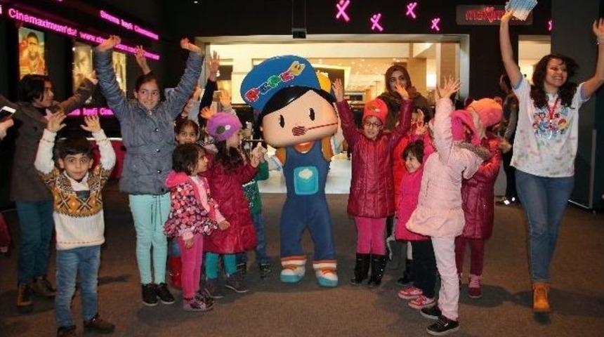 Pepee Hayranları Piazza&rsquo;ya Akın Etti