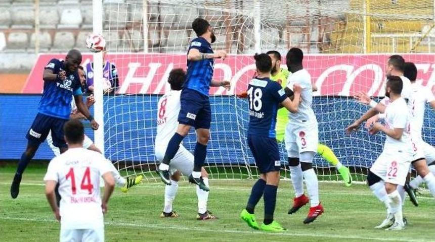 Adana Demirspor-&Uuml;mraniyespor: 3-3