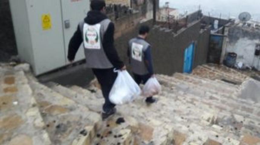 Mardin Dost-der&rsquo;den 638 Aileye Yardım