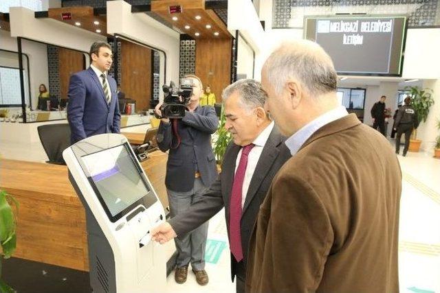 Giresun Valisi Hasan Karahan Melikgazi İletişim Merkezinde 1