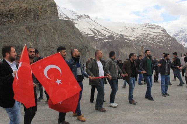 Chp Hakkari’de Miting Düzenledi