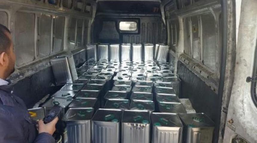 Gaziantep'te 2 Ton 280 Kilo Ka&ccedil;ak Zetinyağı Ele Ge&ccedil;ti