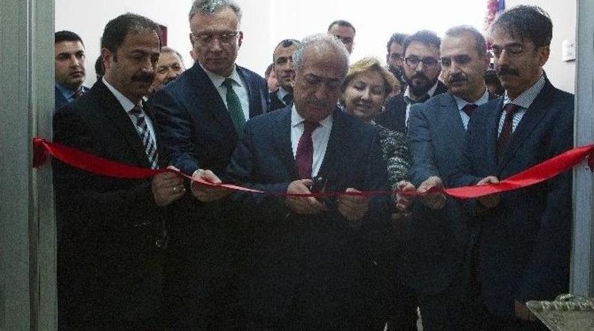 Doğu Anadolu&rsquo;da İlk Galtyum 68 Pet Ct G&ouml;r&uuml;nt&uuml;leme Ve L&uuml;tesyum Tedavi &Uuml;nitesi Atat&uuml;rk &Uuml;niversitesinde Hizmete Girdi