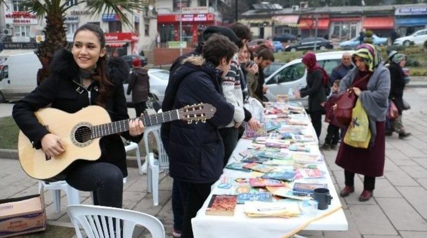 Liseli &Ouml;ğrencilerden L&ouml;semi Duyarlılığı
