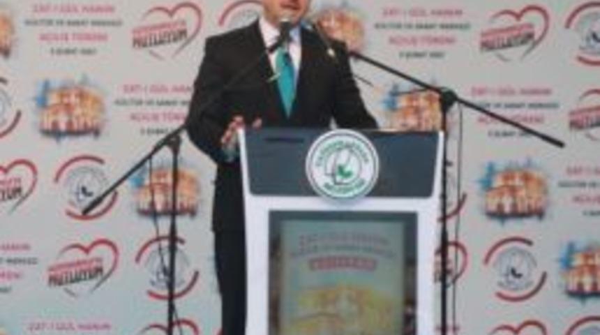 Başkan Hasan Tahsin Usta&rsquo;dan Milletvekili &Ouml;zel&rsquo;e: &ldquo;osmanlı Torununa Dil Uzatmayın&rdquo;