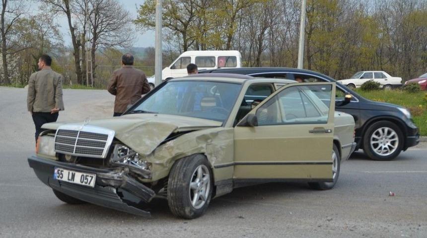 Bafra&rsquo;da Kaza: 2 Yaralı