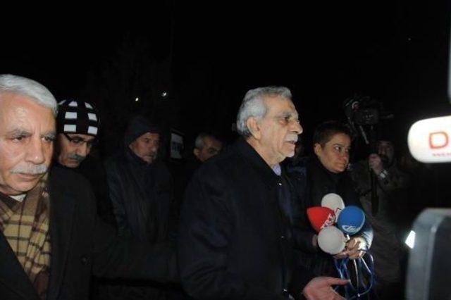 Ahmet T&uuml;rk e Tahliye Kararı (2) 2