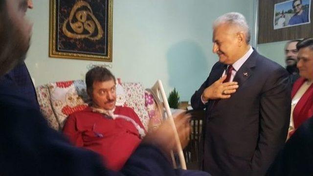 Başbakan Yıldırım Als Hastası Yasin Asma’yı Evinde Ziyaret Etti