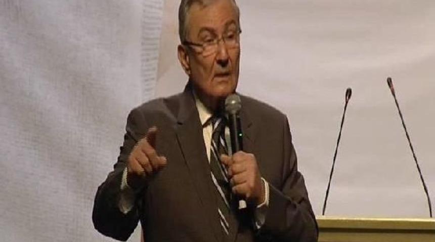 Deniz Baykal: Meclis G&ouml;stermelik, M&uuml;samere Meclisine D&ouml;n&uuml;ş&uuml;yor