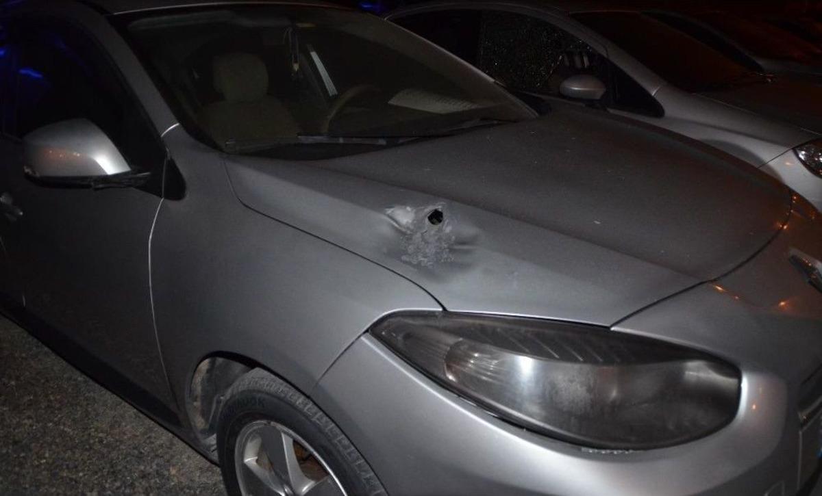 Pompalı T&uuml;fekle Oto Galeriyi Kurşunladı