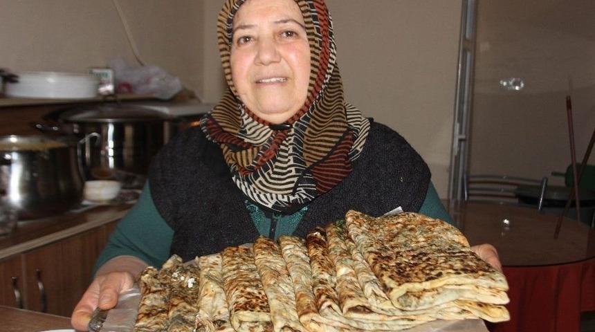 &Ccedil;etin Hayat Şartları Emine Nineyi Sarsmadı