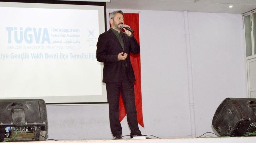 Besni&rsquo;de &ldquo;yeni Anayasa Ve Cumhurbaşkanlığı Sistemi&rdquo; Konulu Konferans D&uuml;zendi