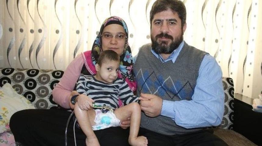 6 Yaşına 24 Ameliyat Sığdırdı