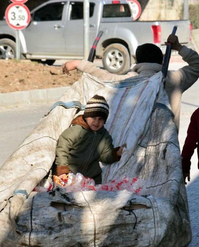 Kağıt Koplayan Suriyeli Kardeşler