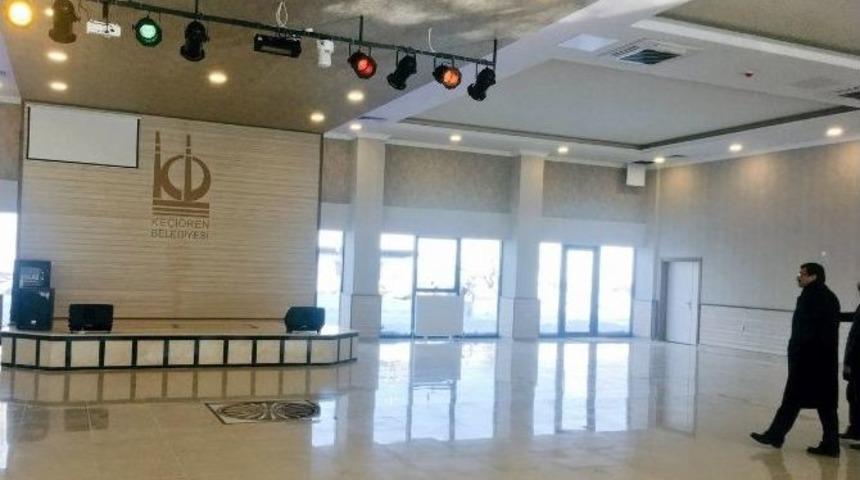 Ke&ccedil;i&ouml;ren, Spor Salonu Ve K&uuml;lt&uuml;r Merkezi İ&ccedil;in G&uuml;n Sayıyor