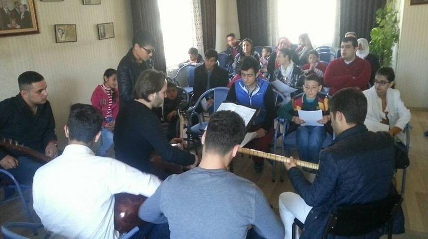 Van Ve Bölgede Kurulan İlk Engelli Korosu Çalışmalarına Başladı