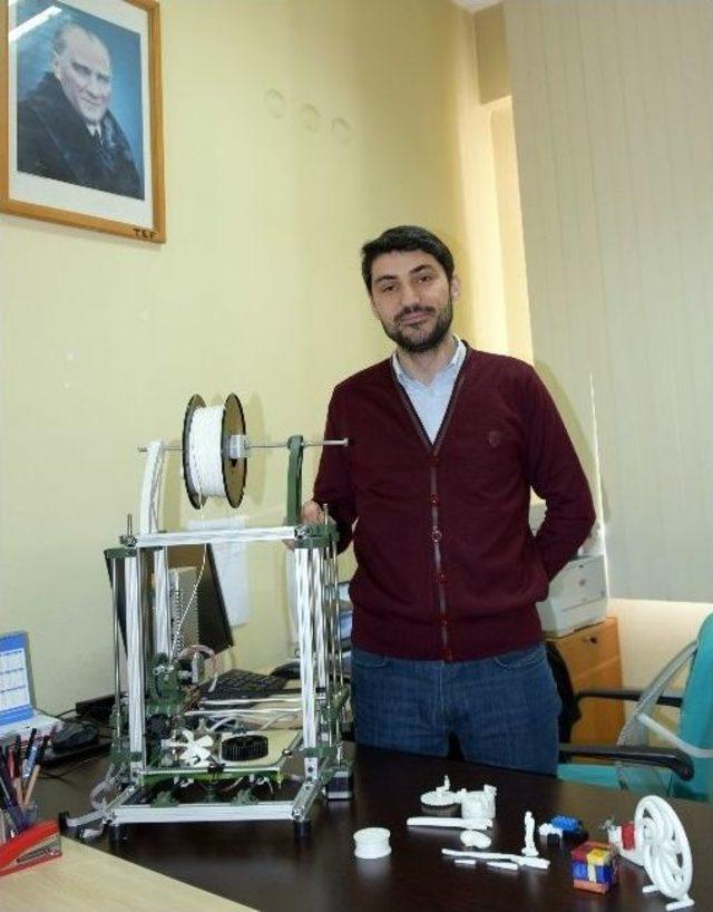 Düzce Üniversitesi Teknoloji Fakültesi 3d Printer Makinesi Prototipi Üretti