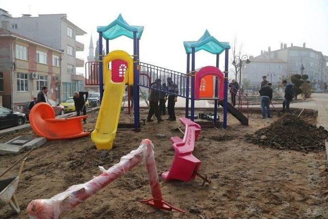 Hacısarraf Mahallesi Çocuk Parkına Kavuşuyor