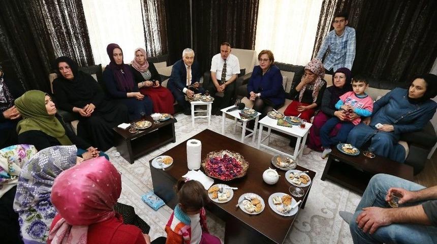 Başkan Pekdaş&rsquo;tan Kadifekalelilere M&uuml;jde