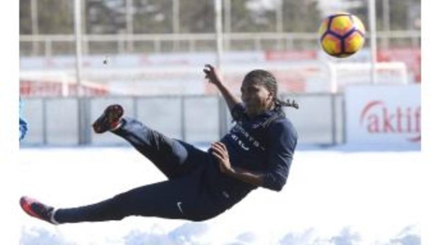 Rodallega: "trabzonspor&rsquo;da Futbol Oynamak Benim İ&ccedil;in Bir Nimet"