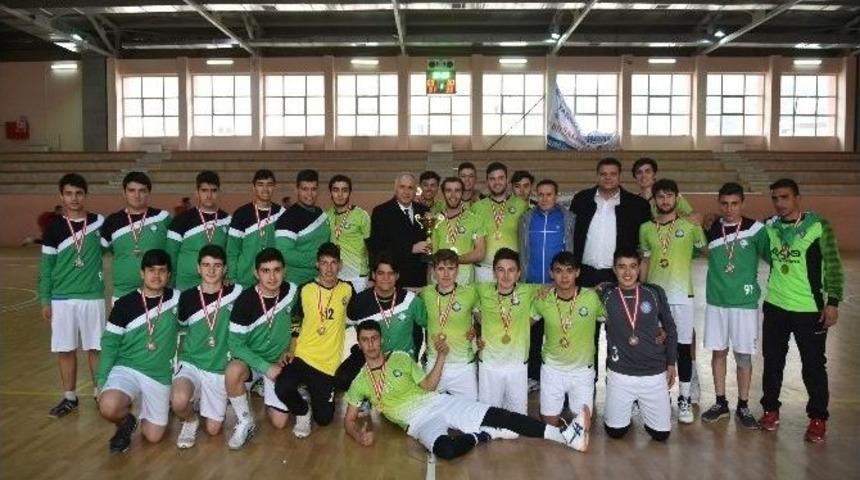 Salihli Belediyespor Hentbol Takımı Şampiyon Oldu