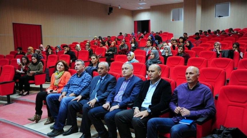 Van&rsquo;da &lsquo;&ccedil;ocukluktan Yetişkinliğe Bilimsel Farkındalık&rsquo; Paneli