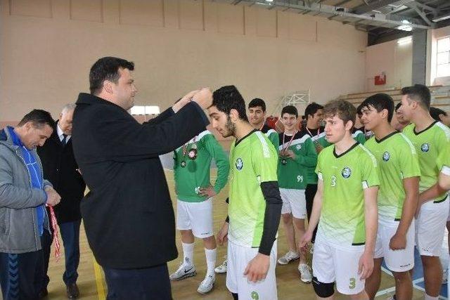 Salihli Belediyespor Hentbol Takımı Şampiyon Oldu