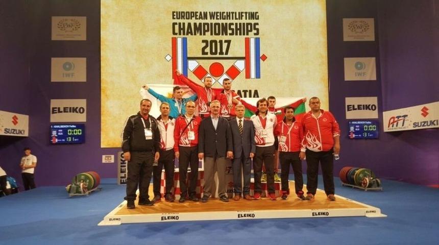 Milli Halterciler Avrupa&rsquo;yı Salladı