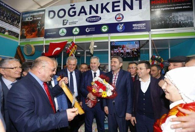 Ak Parti İstanbul İl Başkanı Dr. Temurci, Giresunlularla Horon Tepti