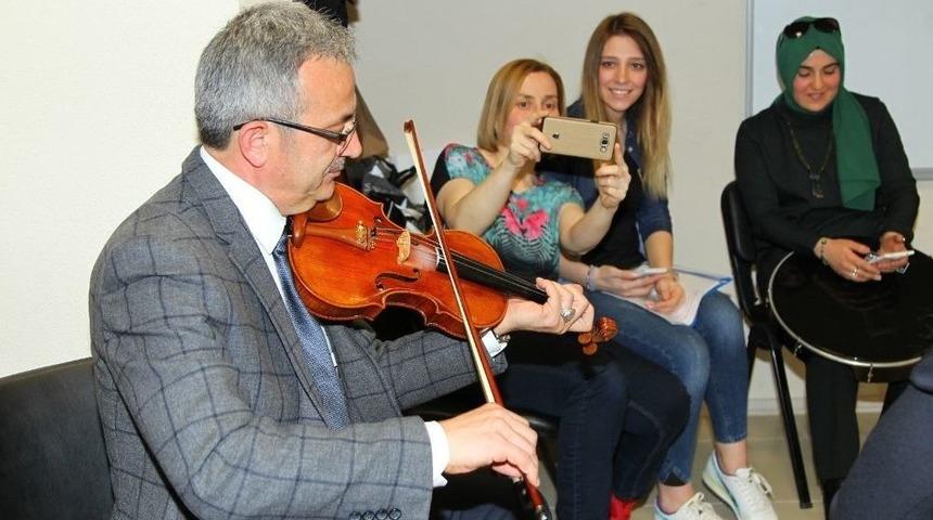 Başkan Köşker’den Spor Merkezine Ziyaret