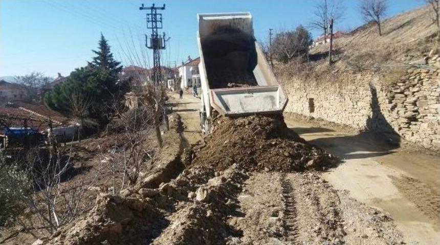 Alaşehir Belediyesi &Ccedil;alışmalarında Hız Kesmiyor