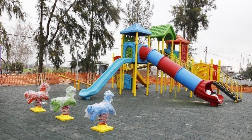 D&ouml;şemealtı Belediyesi Park Ve Yeşil Alanları Sezona Hazırlıyor