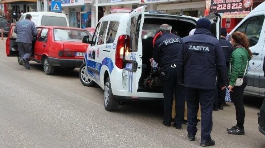 Yakalanan Dilenciler Bağırmalarıyla Adeta Caddeyi Ayağa Kaldırdı