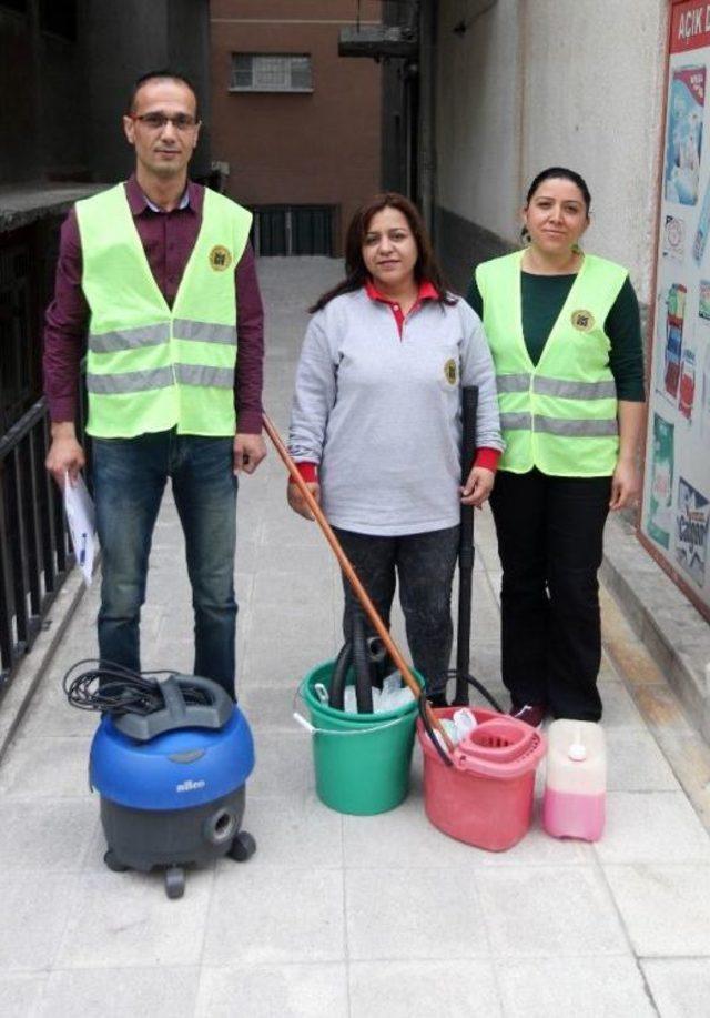 Yenimahalle Belediyesi 6 Yılda 10 Bin Evi Temizledi