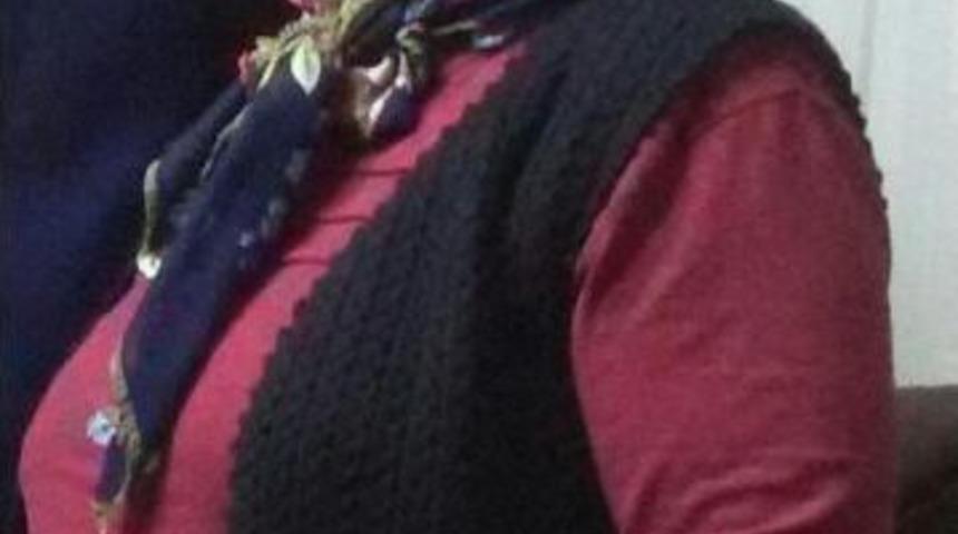 Yapılan Iğneden Sonra Fenalaşan Kadın &Ouml;ld&uuml;