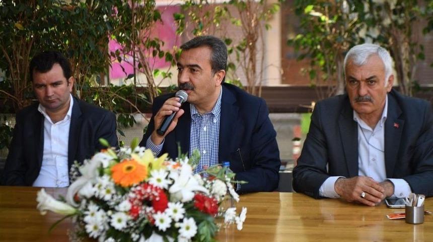 Başkan &Ccedil;etin: &ldquo;&ccedil;ukurova&rsquo;da Bozuk Yol Kalmayacak&rdquo;