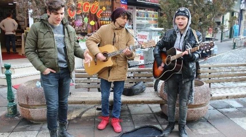 Soğuk Havalarda İ&ccedil; Isıtan Melodiler