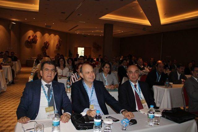 Kuru Meyve Sekt&ouml;r&uuml; İhracatta Tıkanıklığı Aşmanın Yollarını Arıyor 3