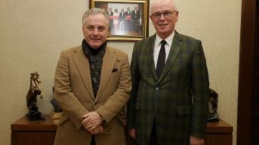 Pera M&uuml;zesi İle Odunpazarı Belediyesi Arasında İş Birliği Sinyali