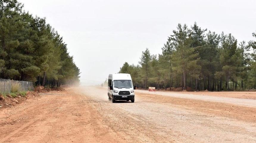 Kepez Belediyesi Kiriş&ccedil;iler Yolu&rsquo;nda &Ccedil;alışma Başlattı