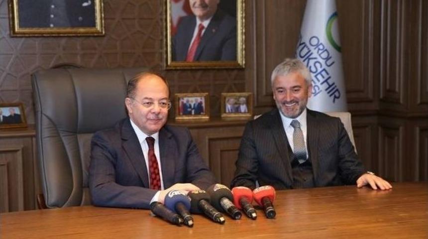 Bakan Akdağ&rsquo;dan Ordu B&uuml;y&uuml;kşehire &Ouml;vg&uuml;