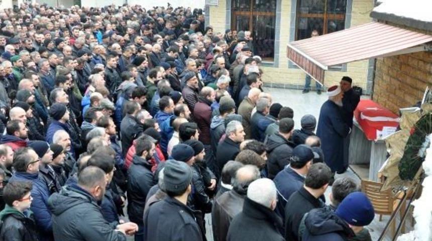 Trabzon&rsquo;Da Intihar Eden Başkomiser Toprağa Verildi