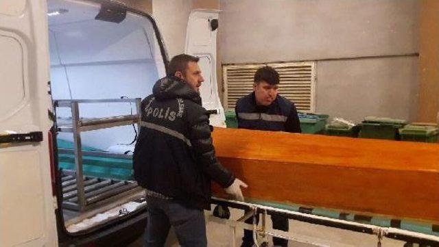 Torun Sevmeye Gitti, Geliniyle Birlikte &Ouml;ld&uuml;r&uuml;ld&uuml; 1