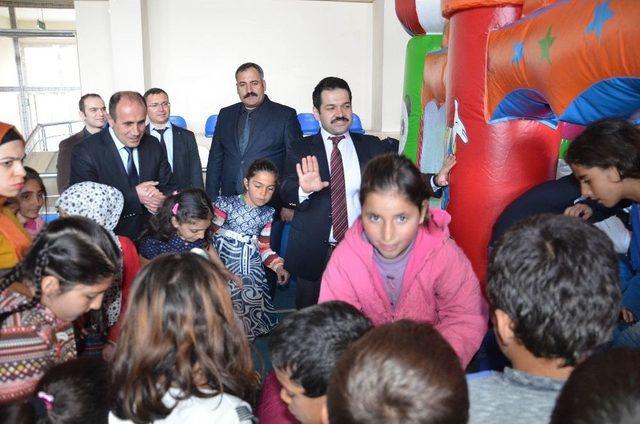 Hask&ouml;yl&uuml; &Ouml;ğrencilere Şişme Oyun Parkı 1