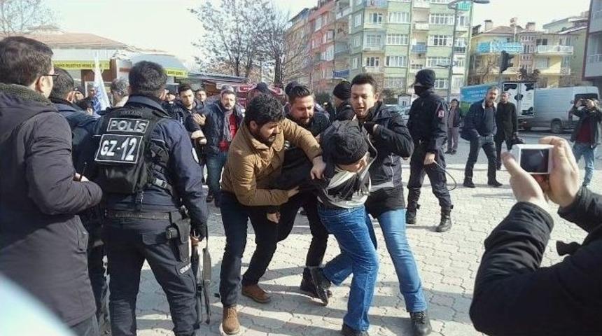 İzinsiz Eylem Yapan Kesk&rsquo;liler G&ouml;zaltına Alındı