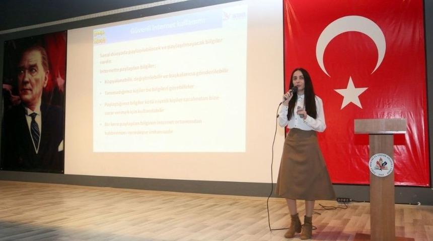 Gen&ccedil;lerde Oyun Bağımlılığına Dikkat