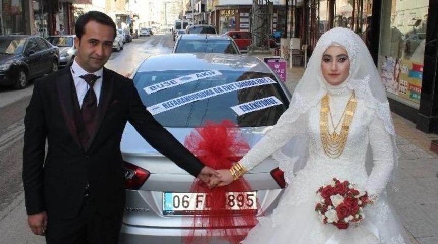 Referandum &Ouml;ncesi Evet Kampanyası Gelin Arabalarına Yansıdı