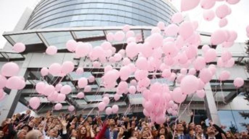 Pembe Balonlar Umutlarla G&ouml;ky&uuml;z&uuml;ne U&ccedil;tu