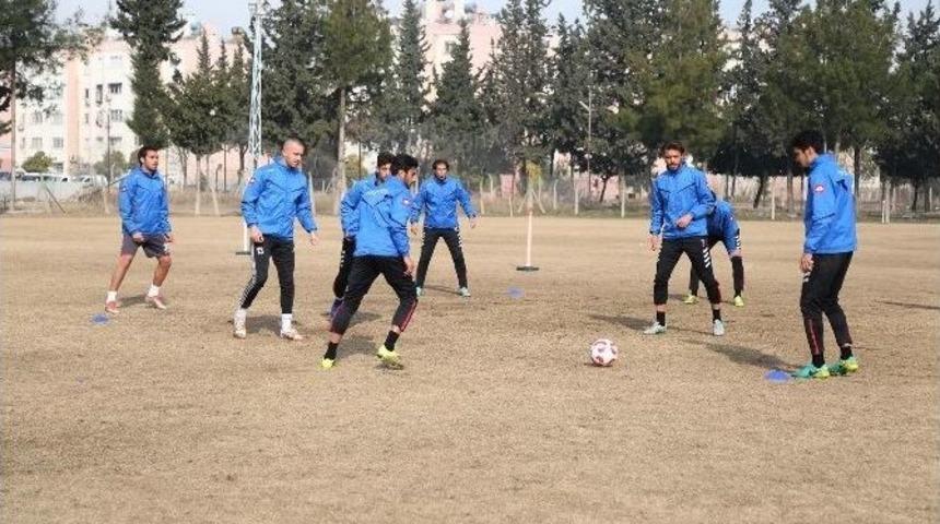 B&uuml;y&uuml;kşehir Belediyespor&rsquo;da Moral Motivasyon &Uuml;st Seviyede